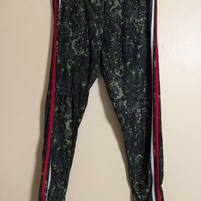 No Boundaries Junior Women's (15 - 17) Leggings, Camouflage.